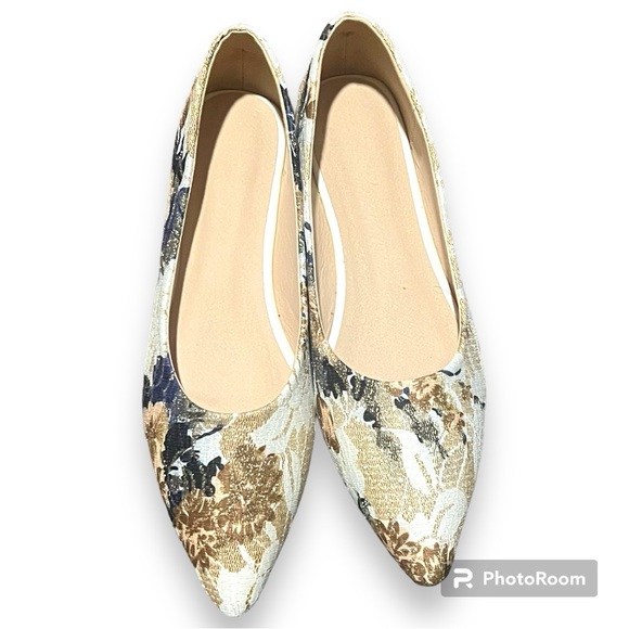 Floral Cream Ladies Flats - Picture 1 of 3